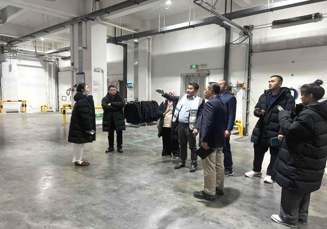 Brunei visiting delegation visits and inspects APACCOLD Xuzhou Company